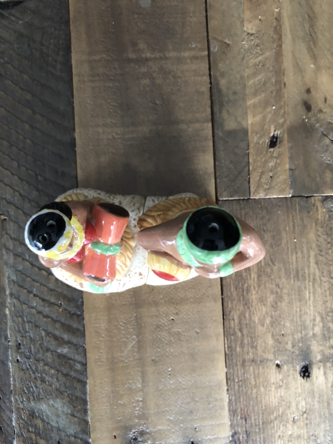 Vintage Hawaiian Salt & Pepper Shaker #freecycle image indicator(5)