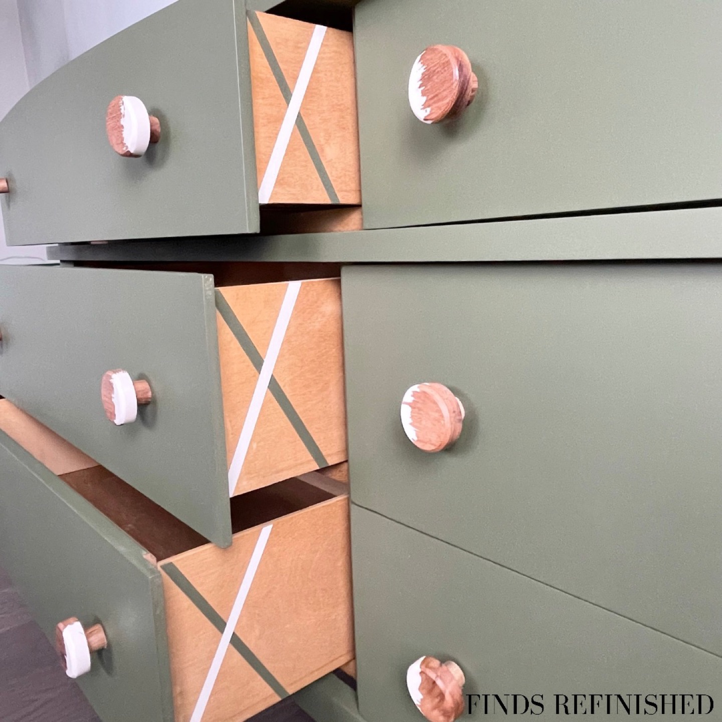 Refinished Mcm Dresser/Sideboard - photo 3