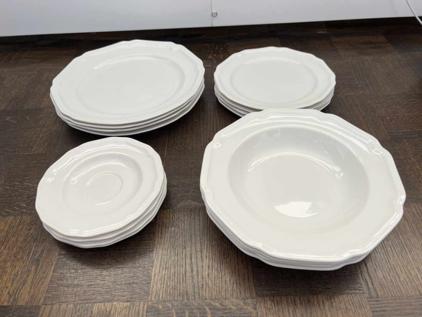 Dinner plates