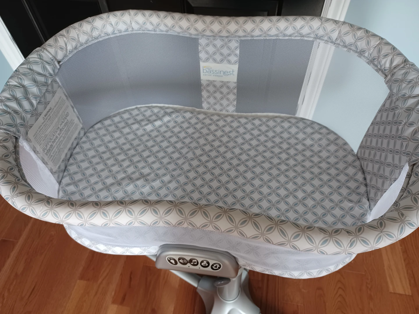 Halo bassinet swivel sleeper - photo 3