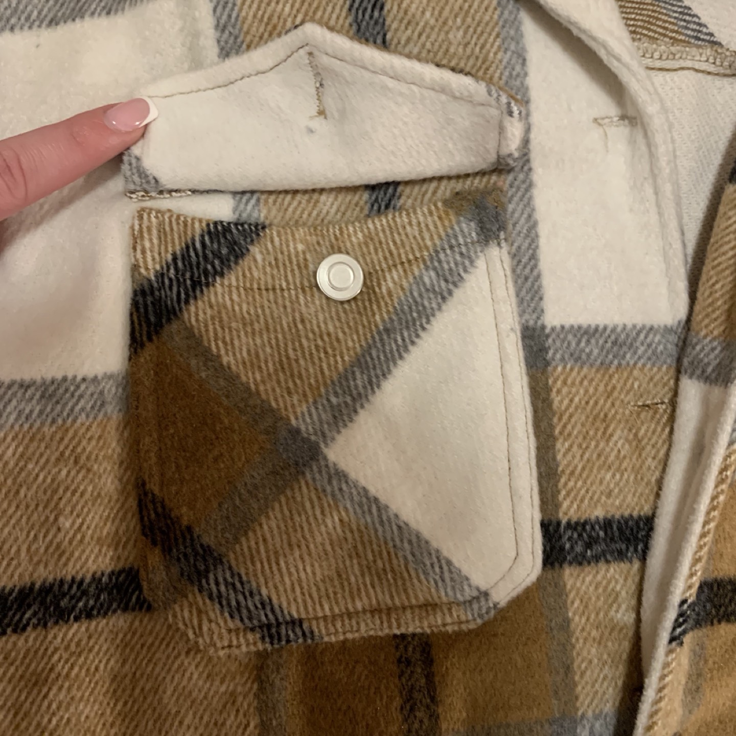 Oversized Flannel Jacket image indicator(4)