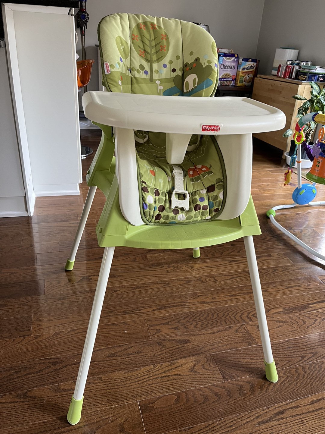 High Chair- Fisher-Price EZ Bundle 4-in-1