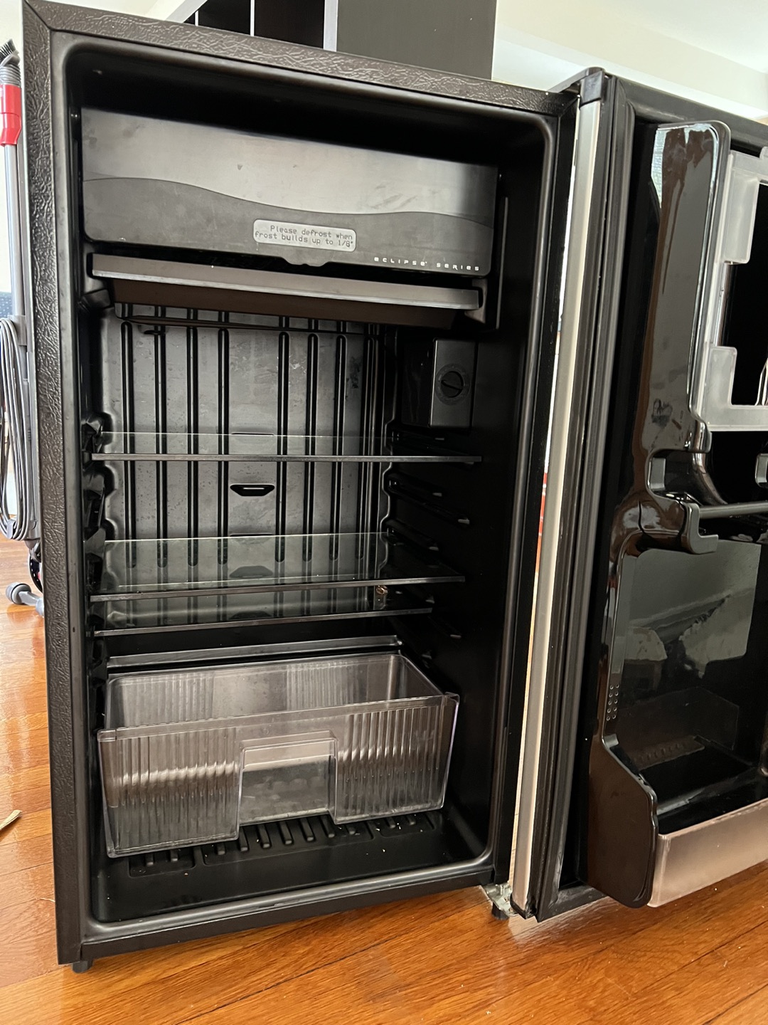 mini refrigerator - photo 2