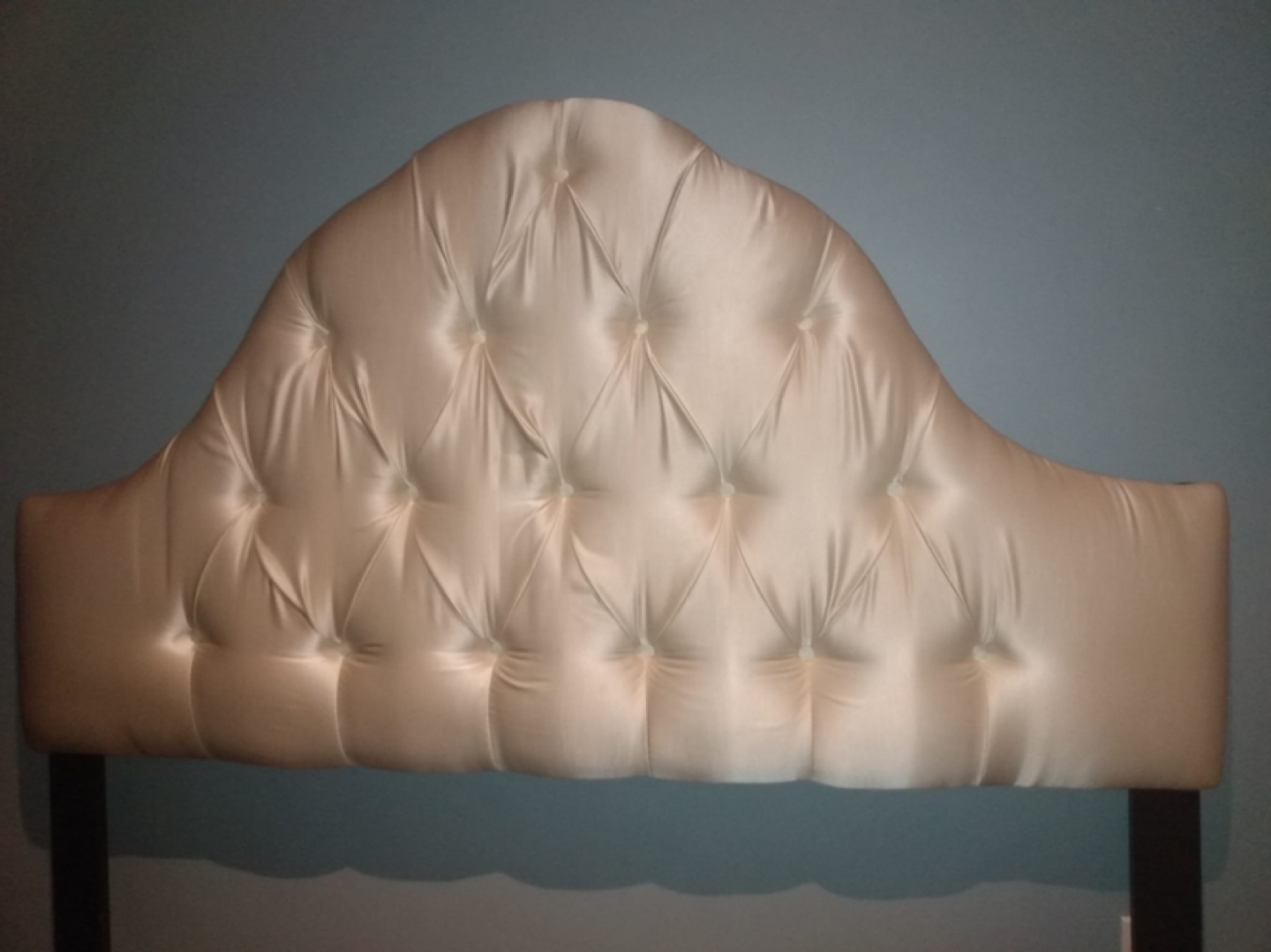 Queen headboard - photo 2