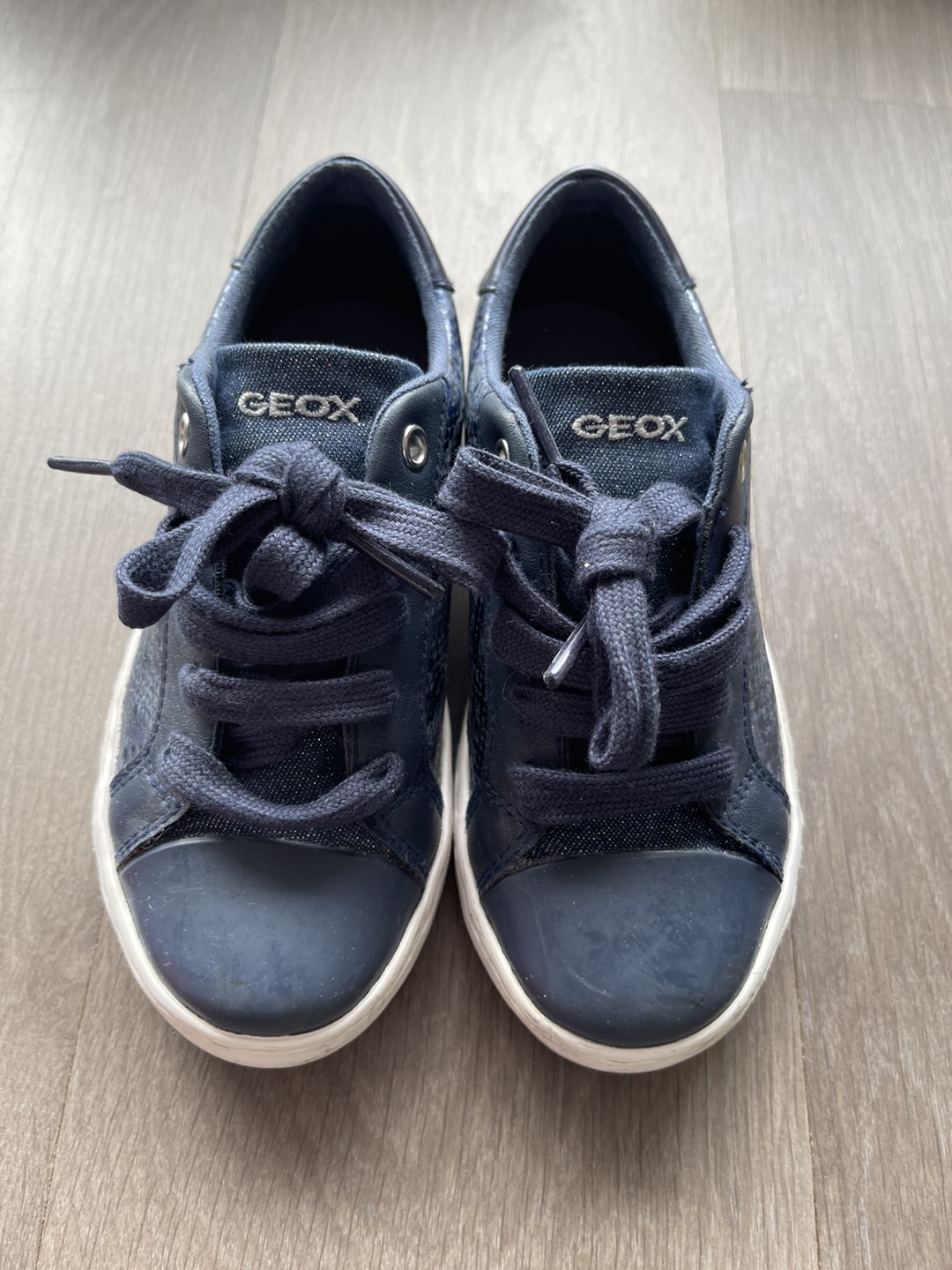Geox kids sneakers US size 1 thumbnail