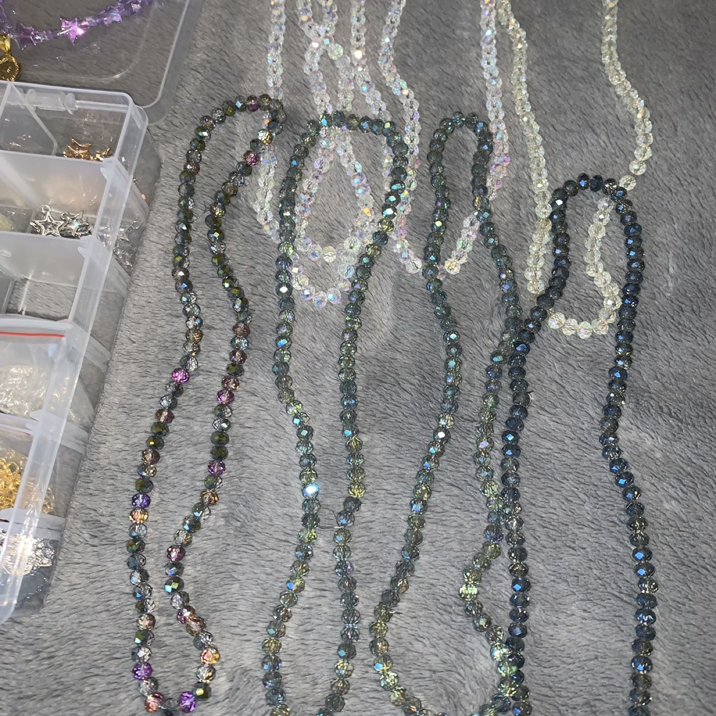 *ATTENTION CRAFT LOVERS* all inclusive DIY jewelry kit image indicator(4)