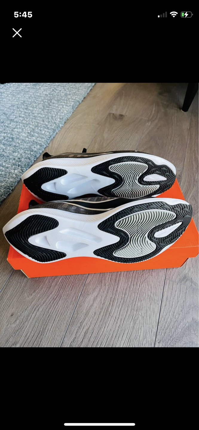 Nike womens size 8 - photo 3