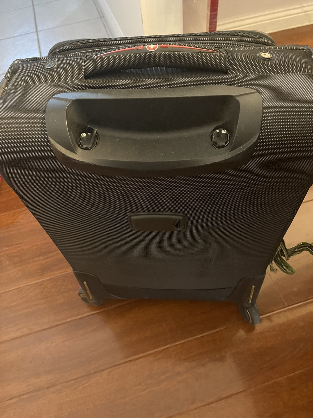Free luggage - photo 4