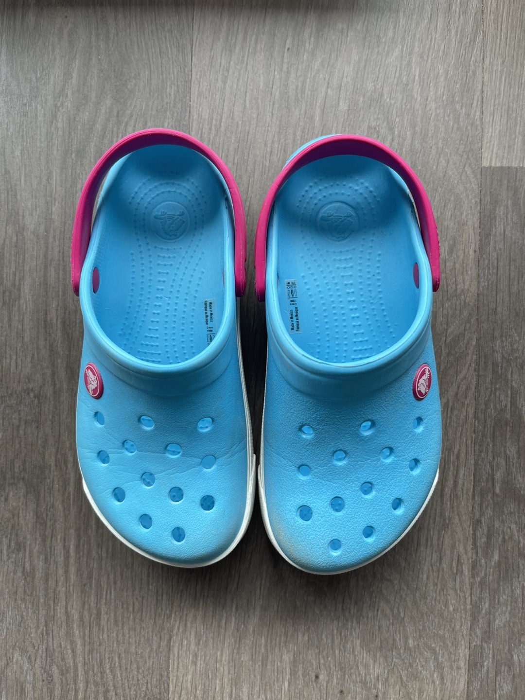 Kids Crocs size US12 thumbnail