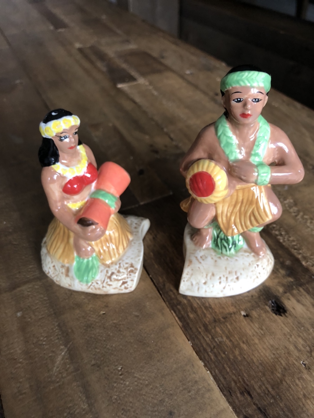 Vintage Hawaiian Salt & Pepper Shaker #freecycle image indicator(2)