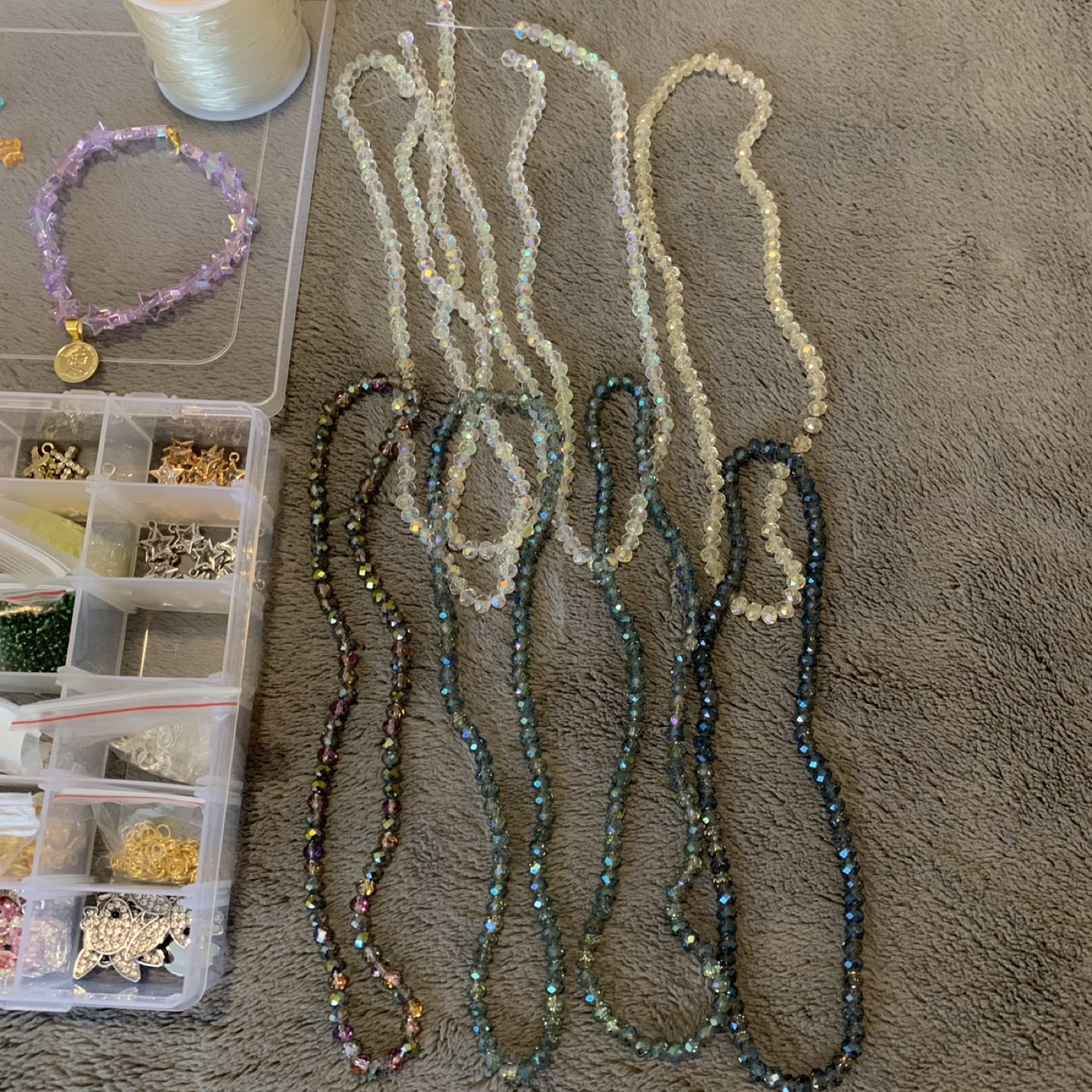 *ATTENTION CRAFT LOVERS* all inclusive DIY jewelry kit image indicator(3)