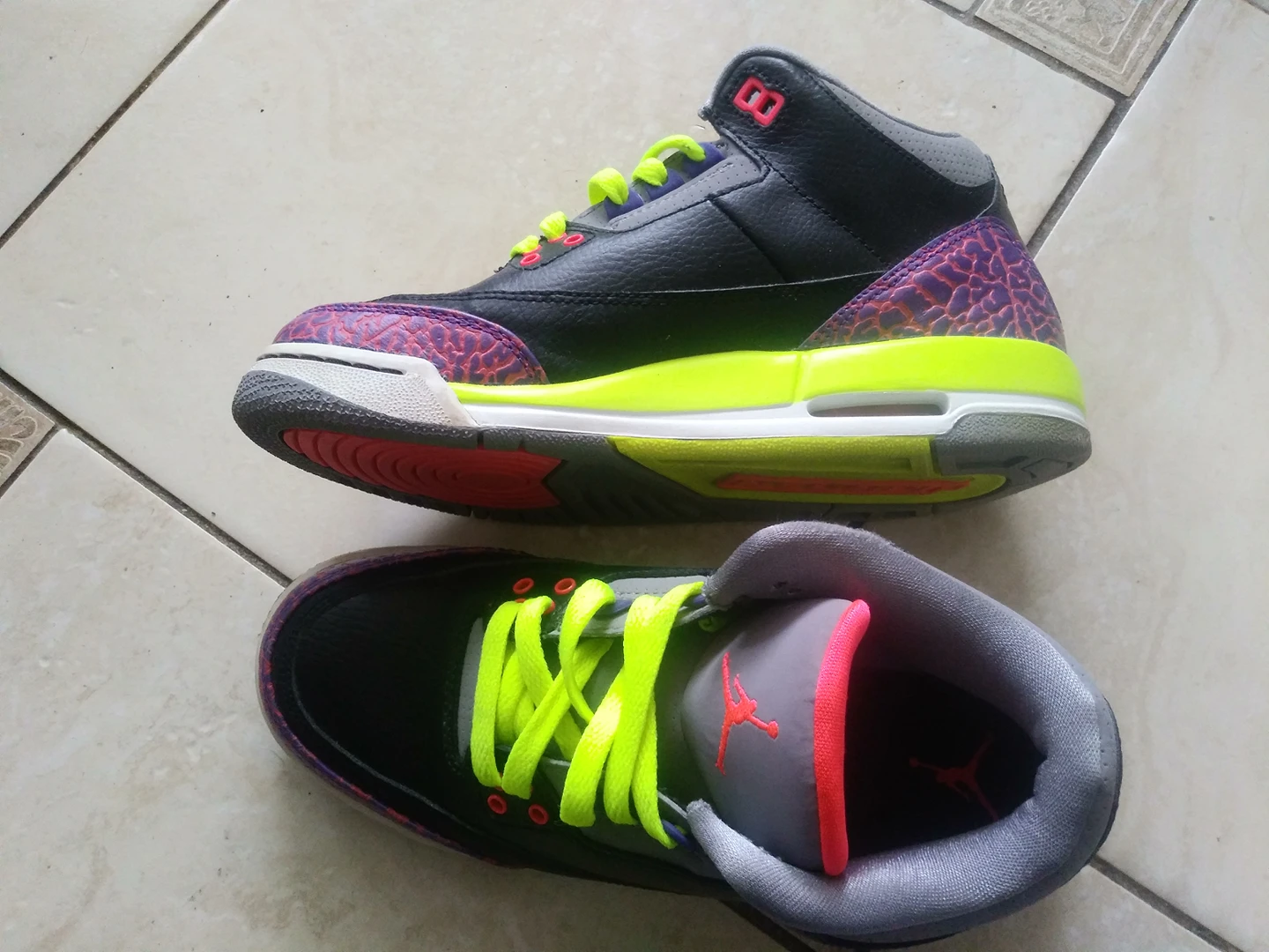 Nike Air Jordan Girls image indicator(3)