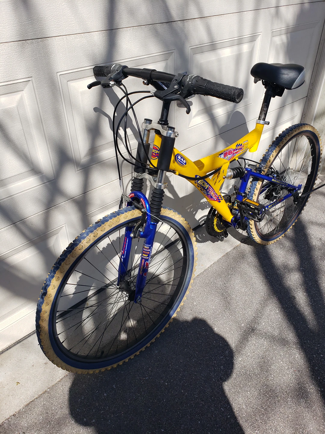 AMAZING ADULT MOUNTAIN BIKE - photo 2