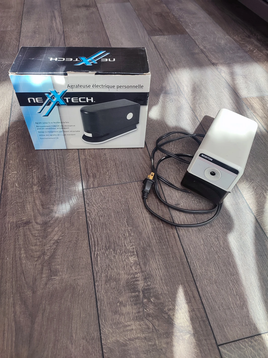 LNIB  Nexxtech Electric Stapler