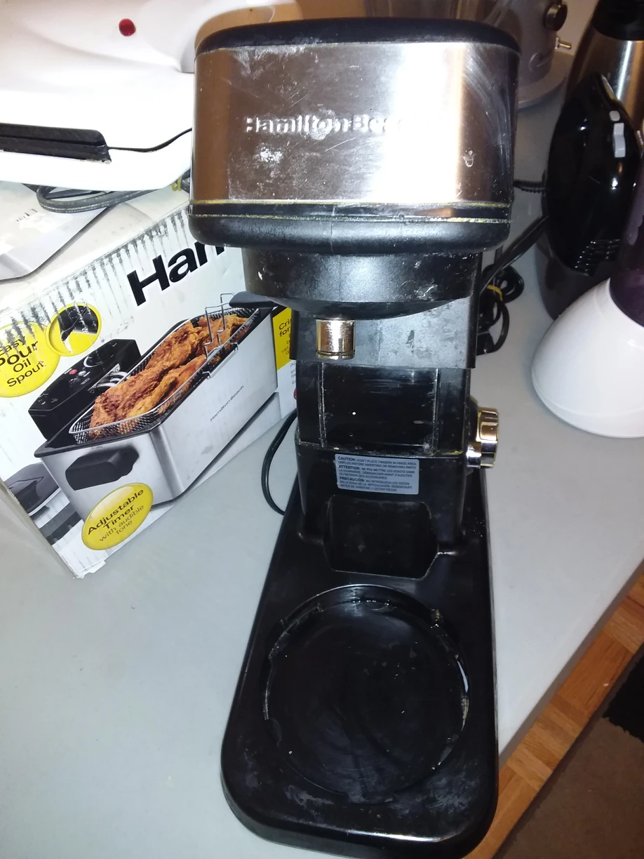 Hamilton Beach 6 speed stand mixer - photo 2