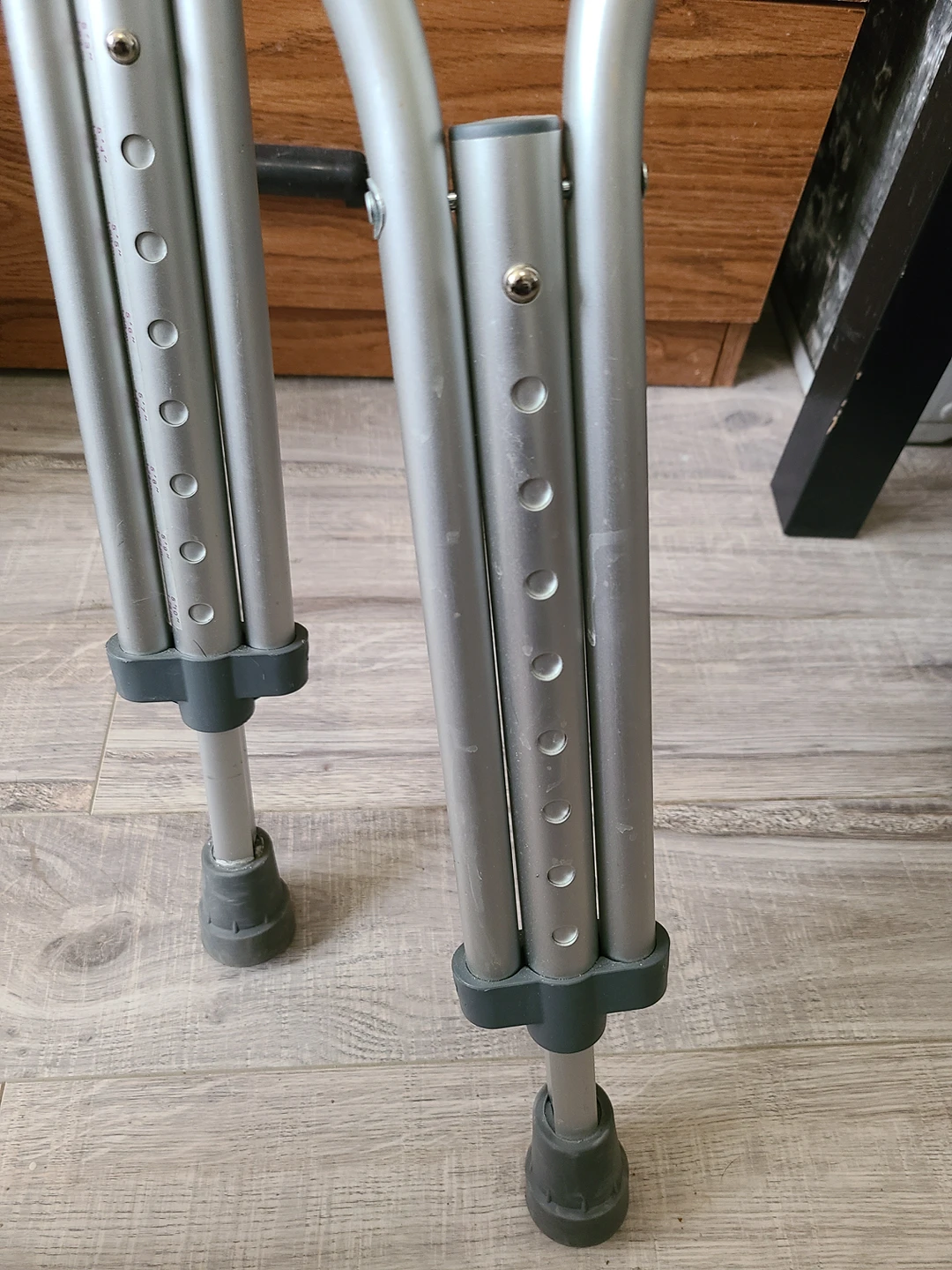 Adjustable Crutches - photo 2