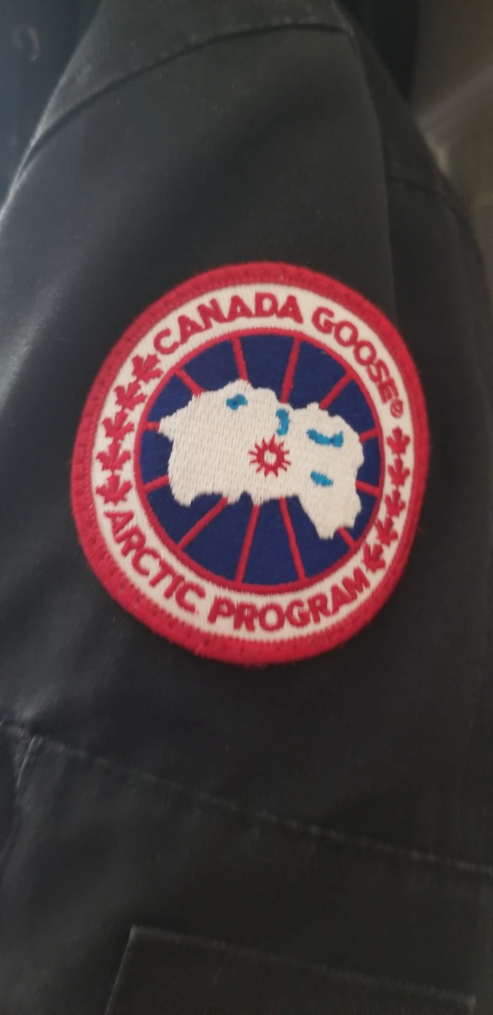 Canada goose women's size - medium - photo 3