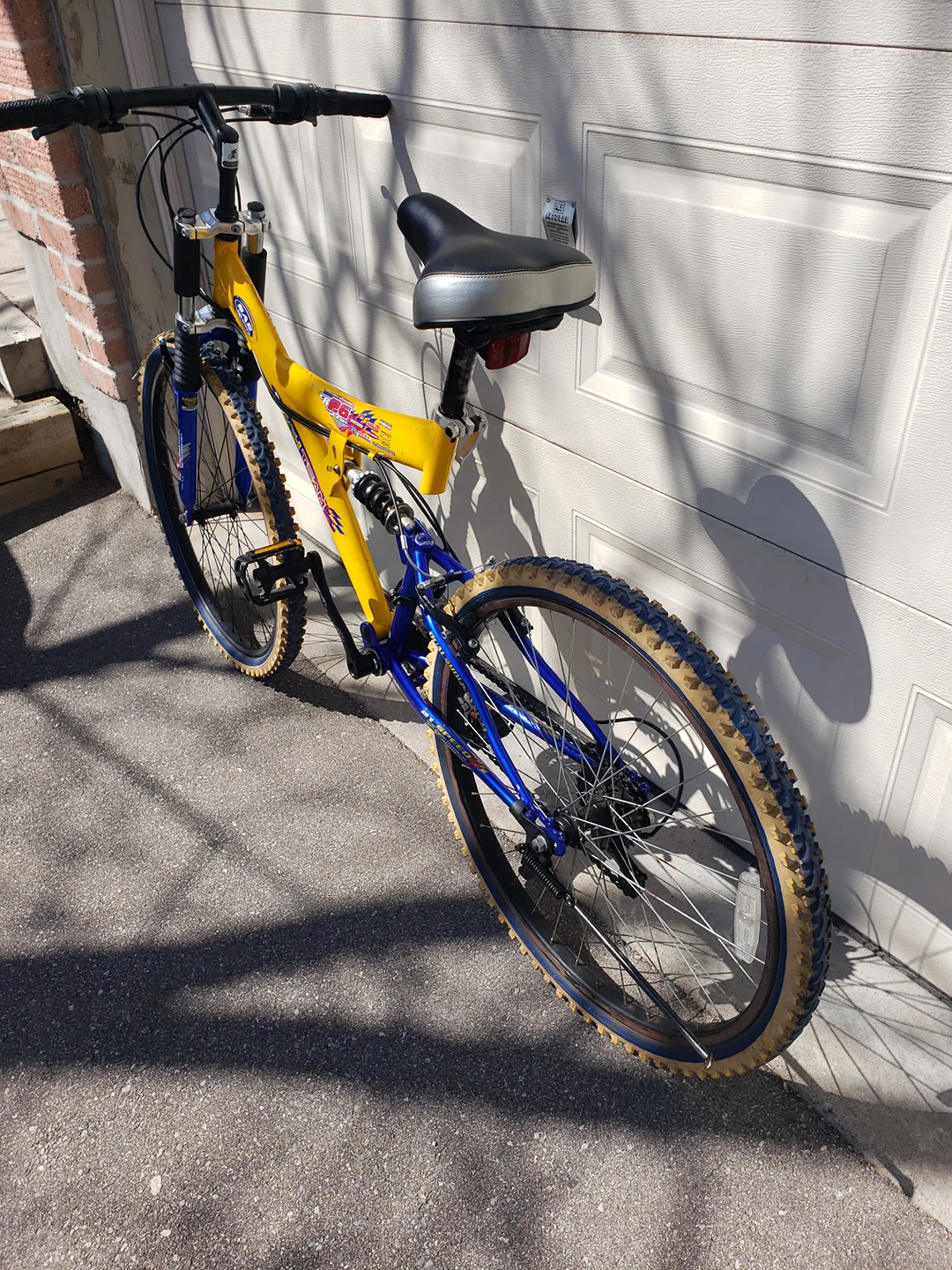 AMAZING ADULT MOUNTAIN BIKE - photo 3