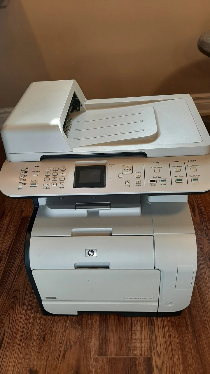 HP Color LaserJet Printer / Like new / USB slot/ (레이저 프린터) thumbnail