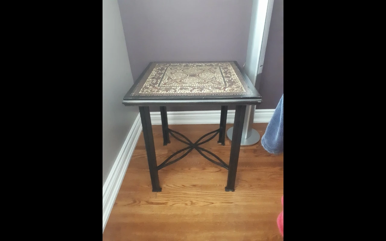 coffee table and 2 end tables - photo 3