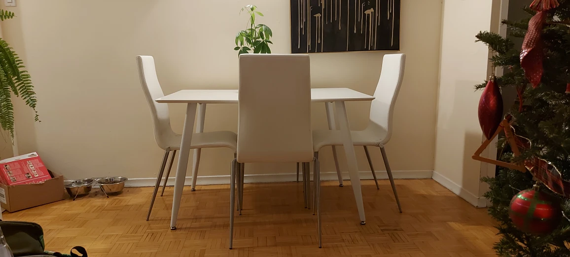 free chairs