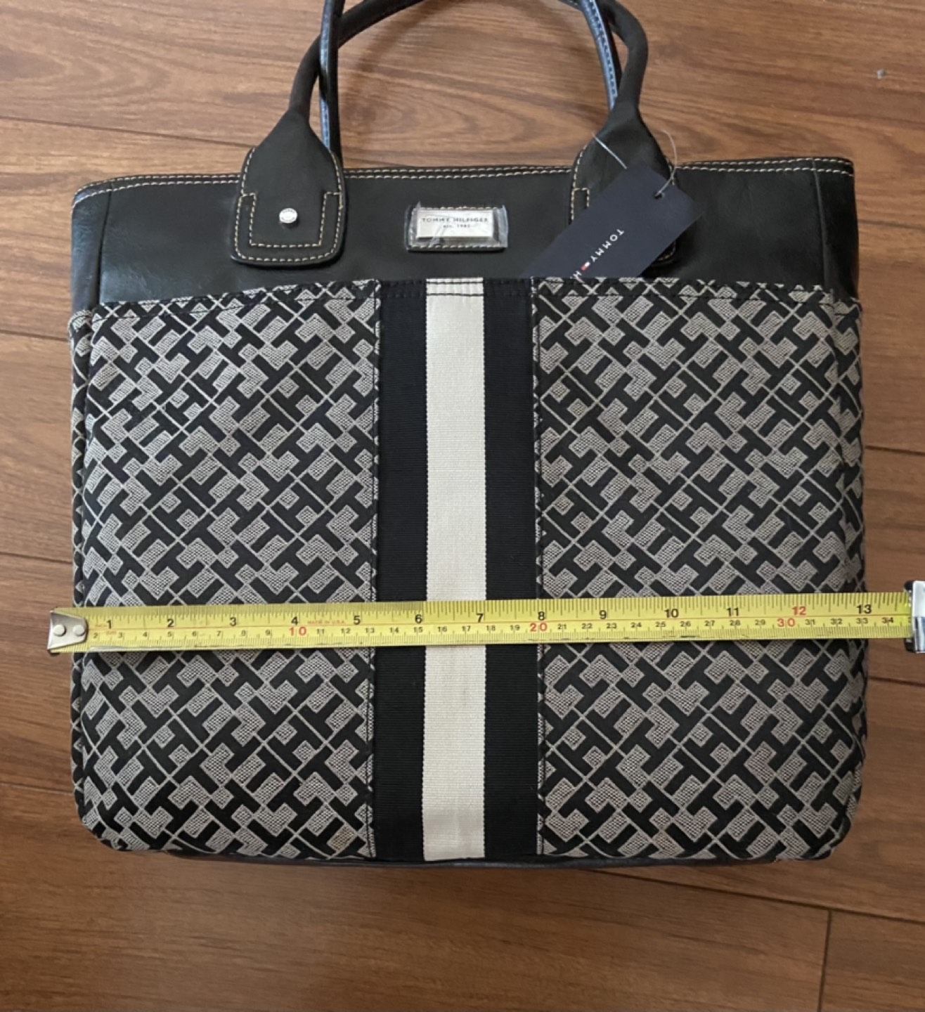 Brand New Tommy Hilfiger Shoulder Bag image indicator(3)