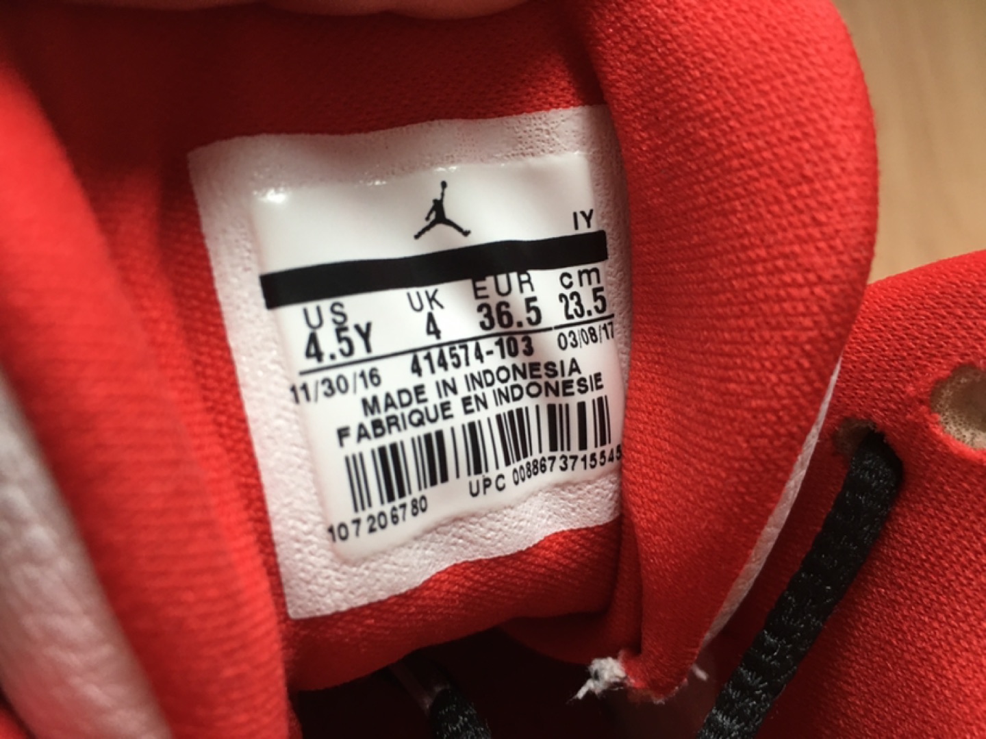 USED Nike Air Jordan Youth Basketball Shoes image indicator(6)