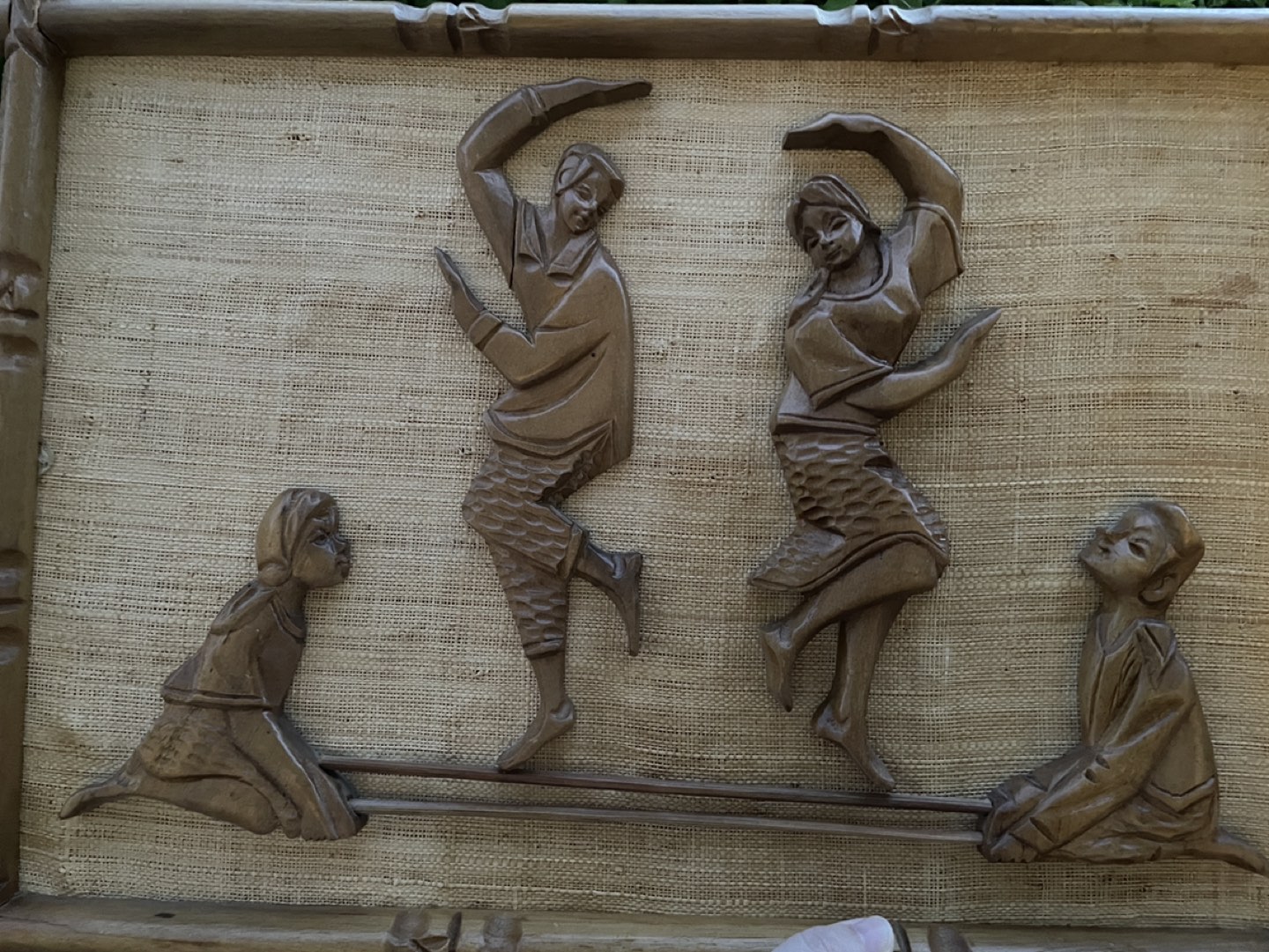 Wood carving picture thumbnail