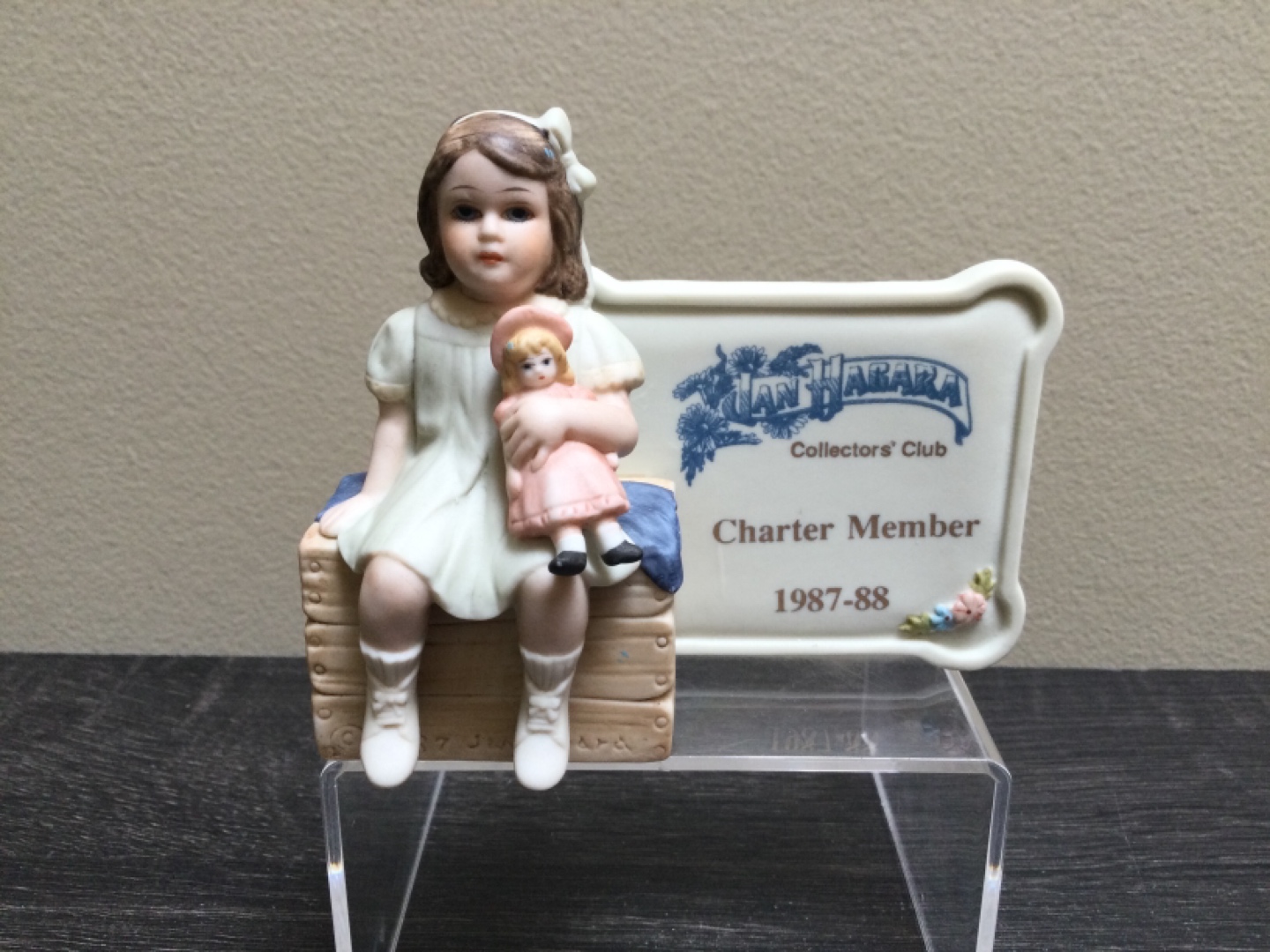 Jan Hagara Figurine Collector's Club Charter Member 1987-88 - photo 2