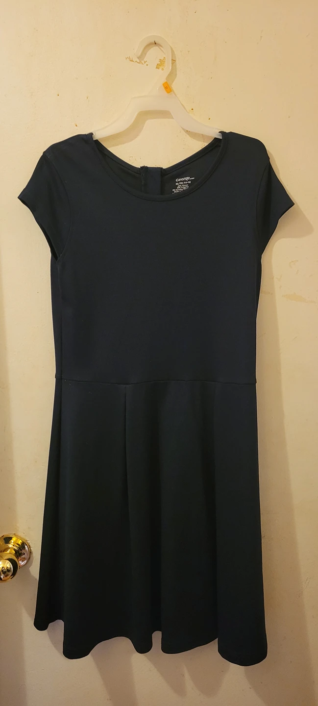 School uniform dress, Navy Blue. Size X/L (14-16)