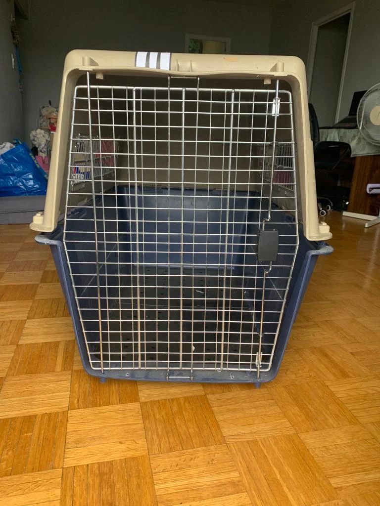 Dog crate like new for sale.. Used only once