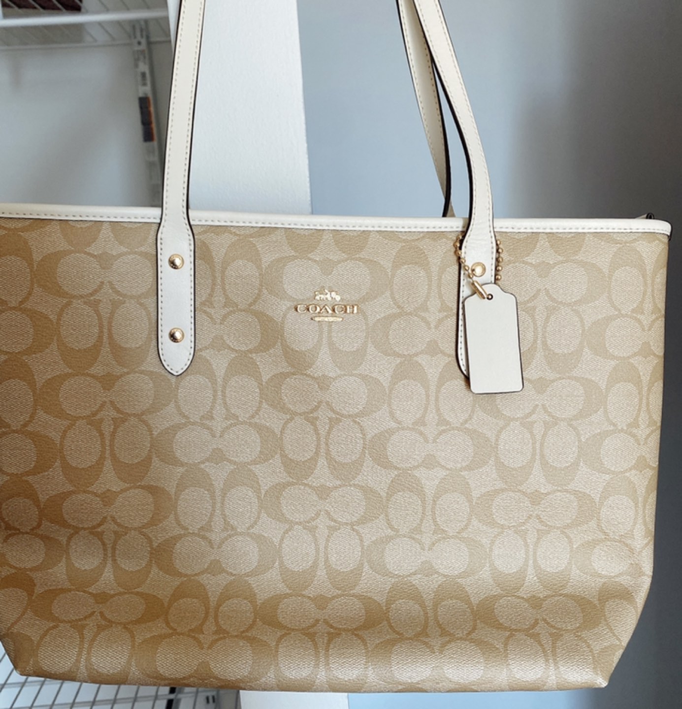 Coach bag thumbnail