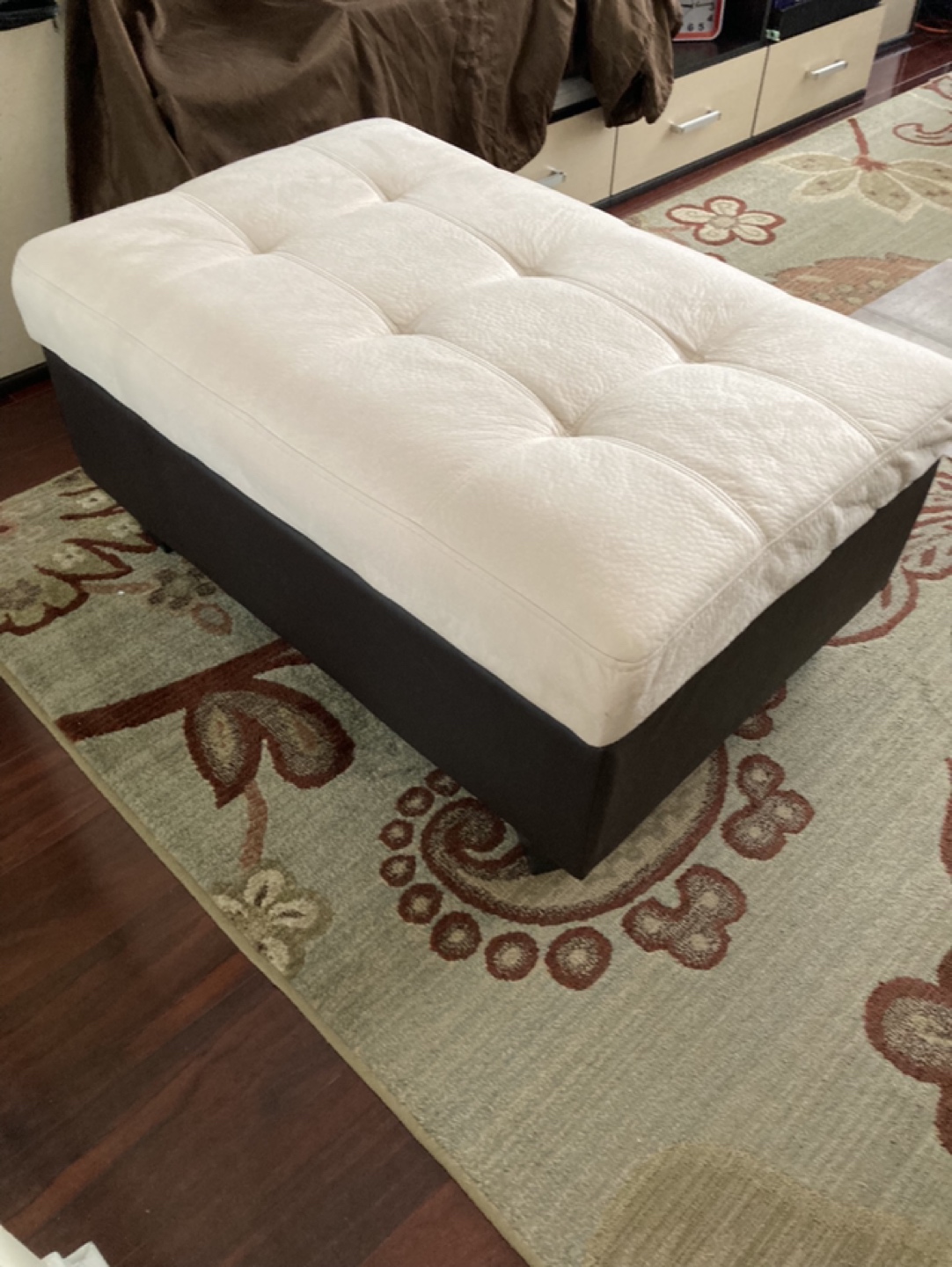 3 in 1!  Coffee table/ottoman/storage best offer thumbnail