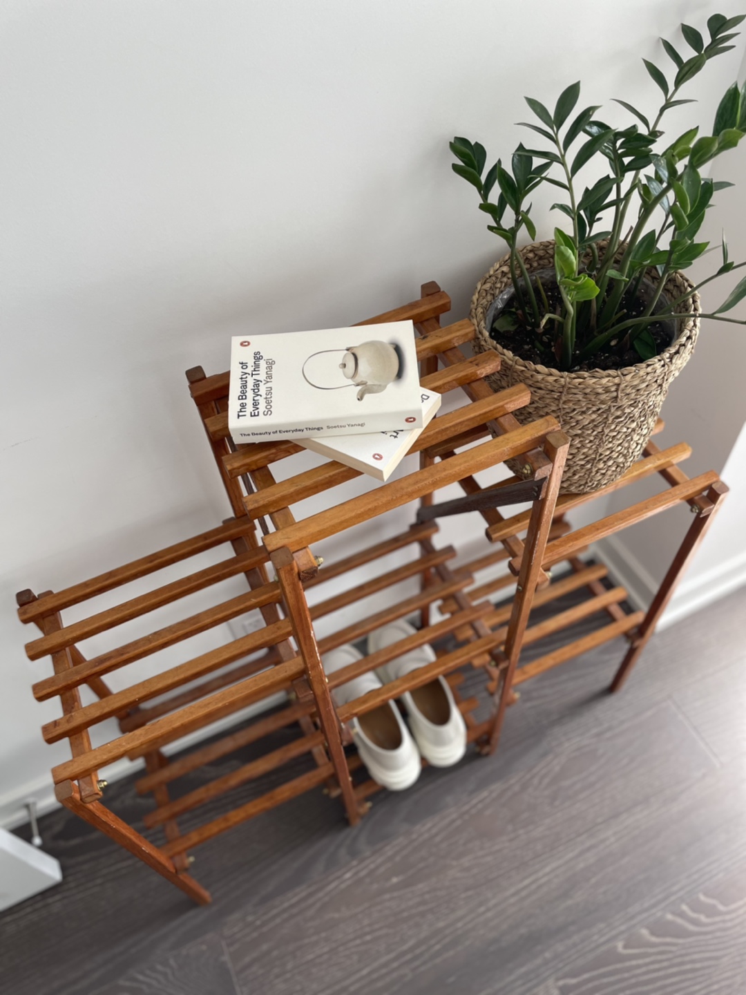 Wooden Plant Stand / Shoe Rack - photo 3