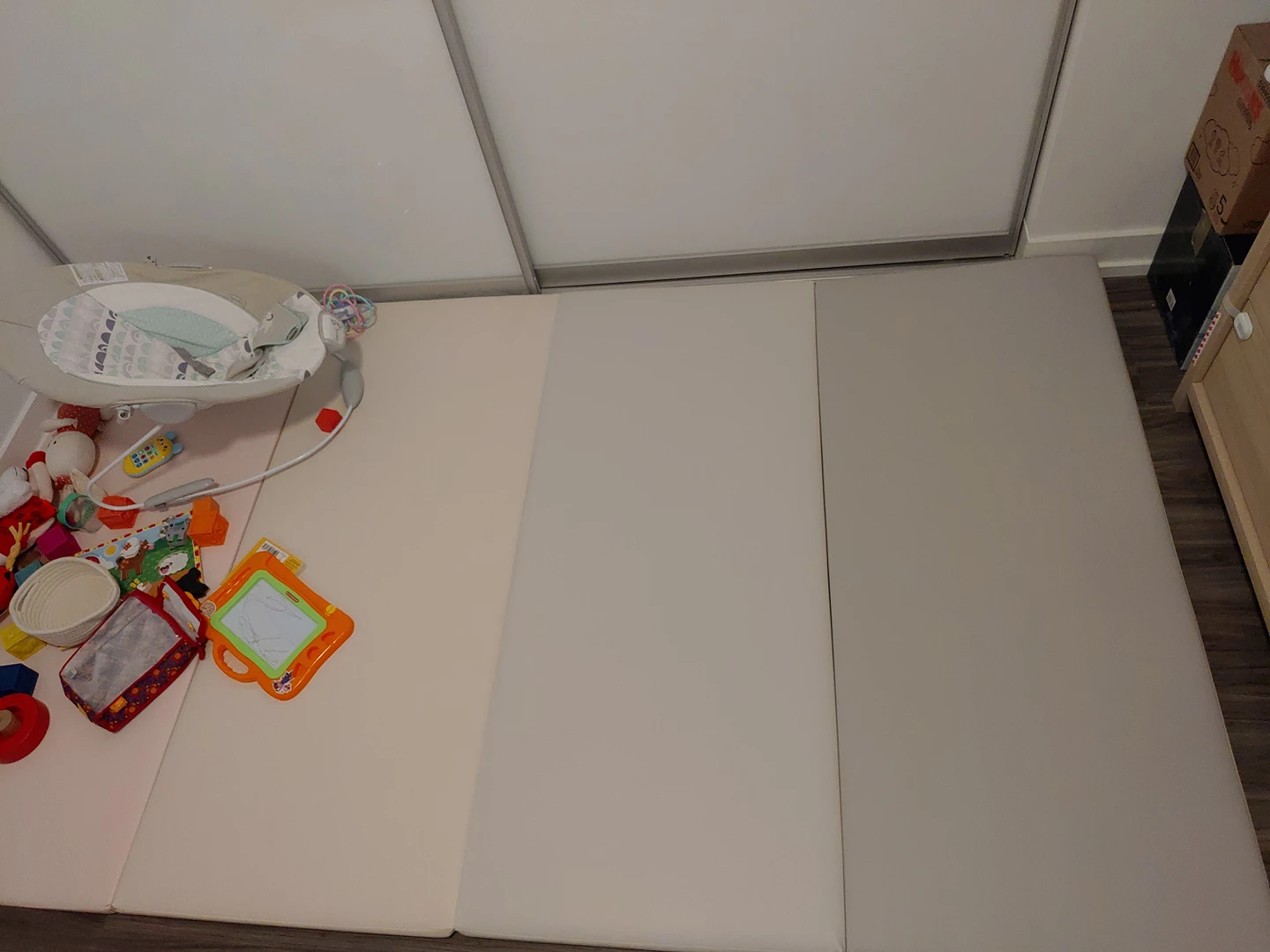 Alzip playmat
