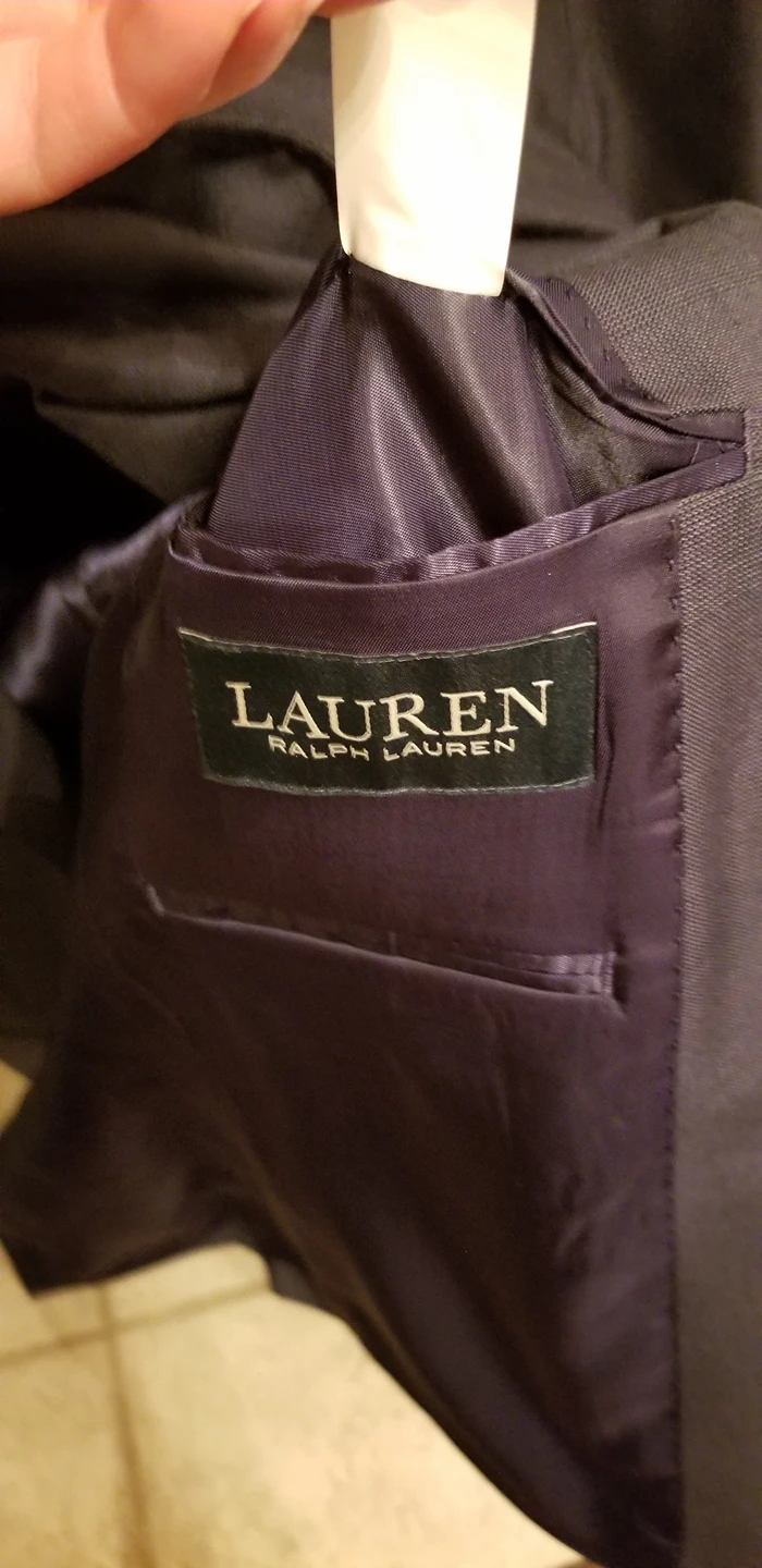 Boy's suit size 14R image indicator(5)