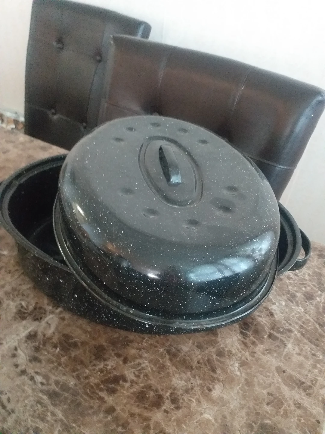 big size Almost new Turkey pot $20 image indicator(2)