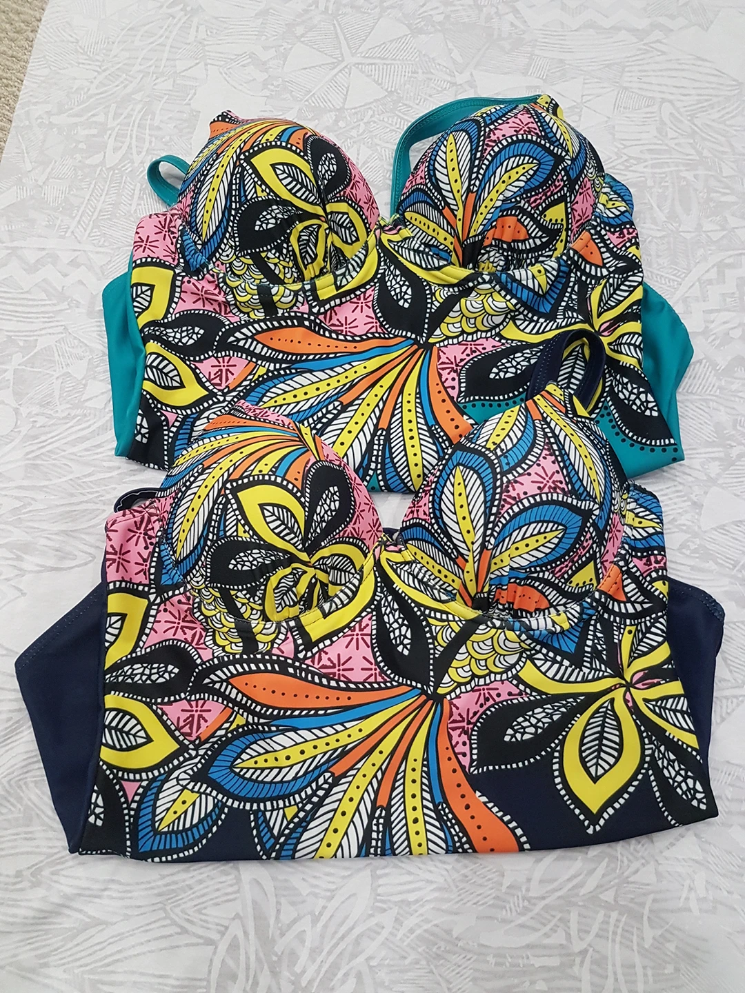 New swimsuits image indicator(3)