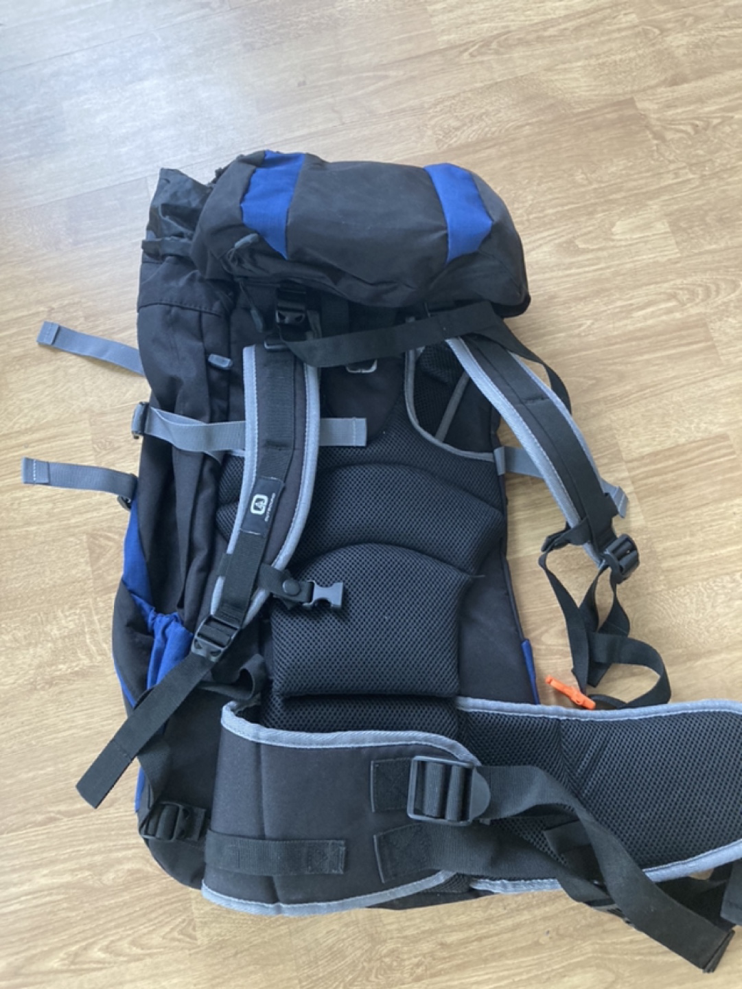 Outbound Nootka 55L Camping Backpack - photo 2