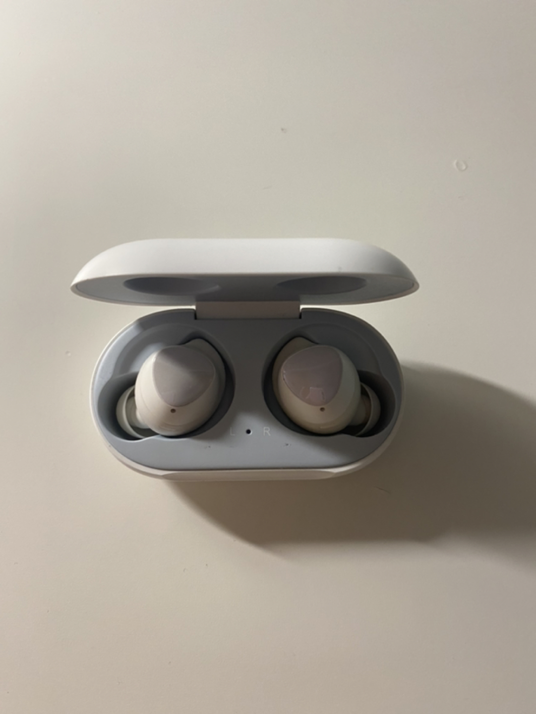 Samsung galaxy buds 1 - photo 2