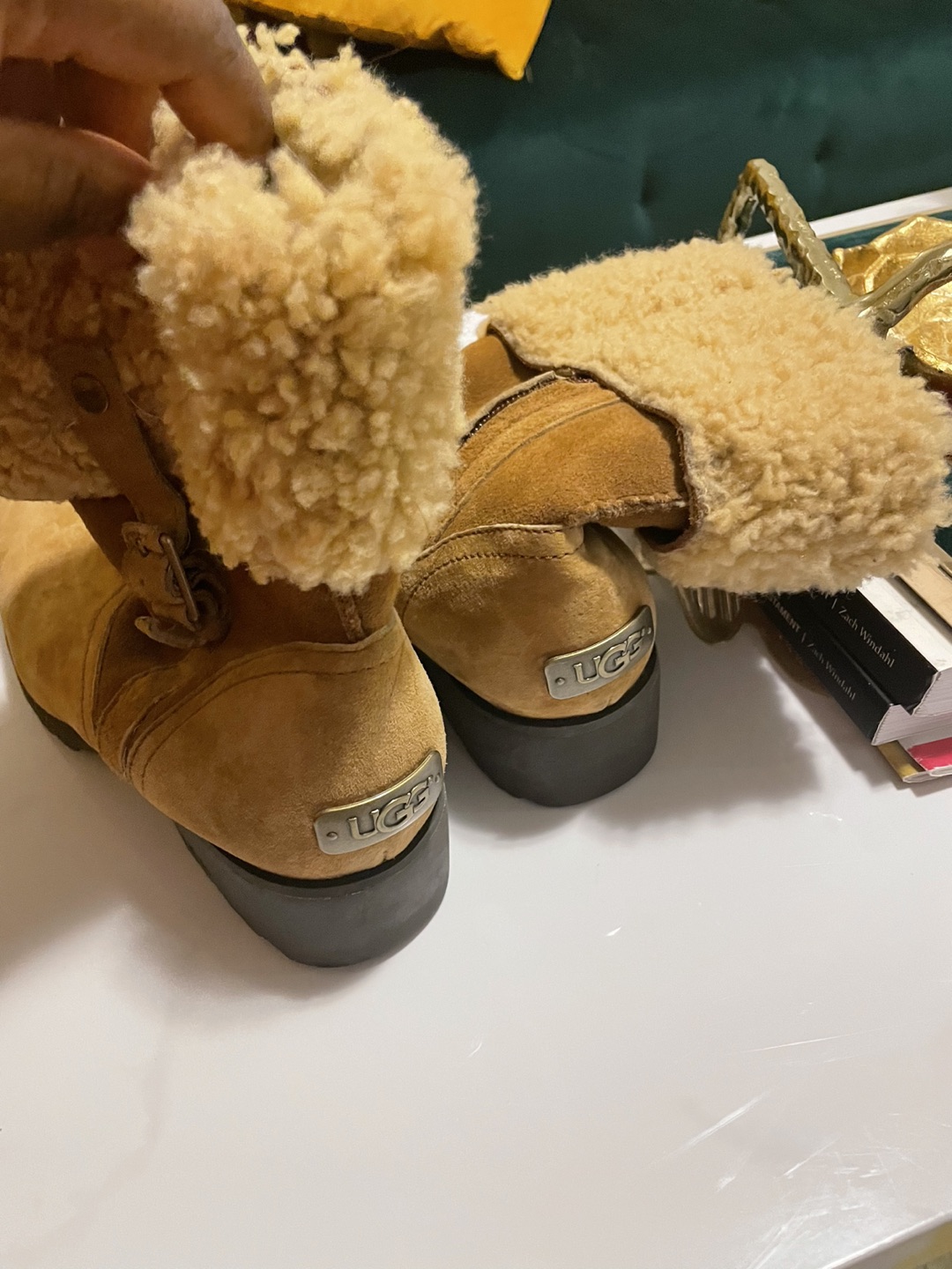 UGG boots US size 9 thumbnail