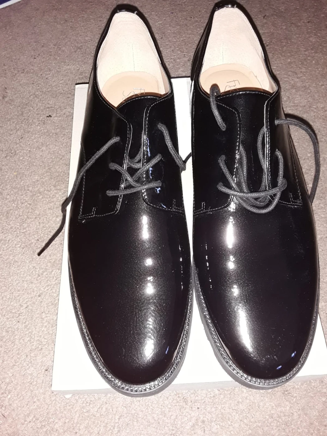 Ladies shoes