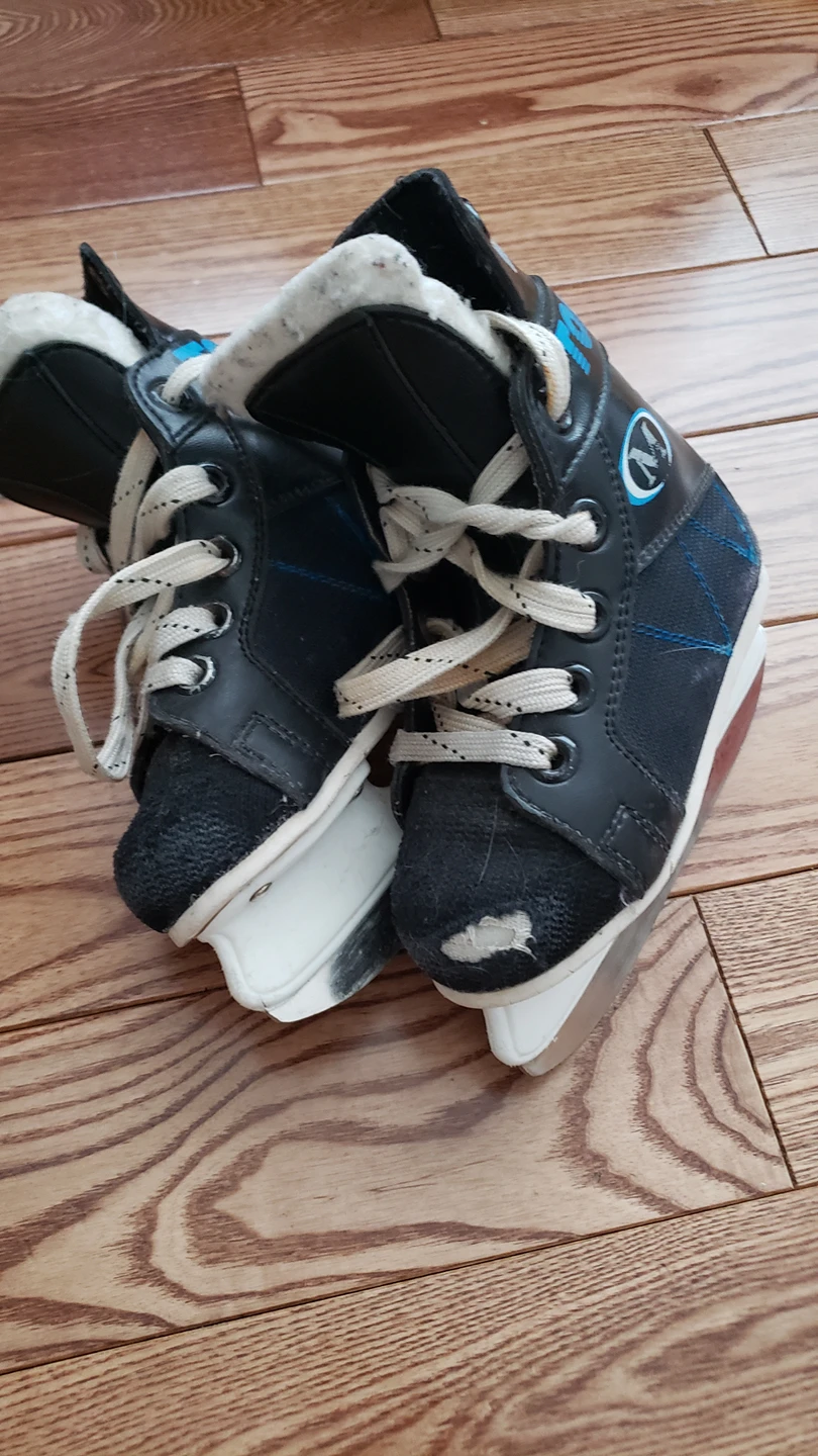 toddler skate for free (size 9) image indicator(2)