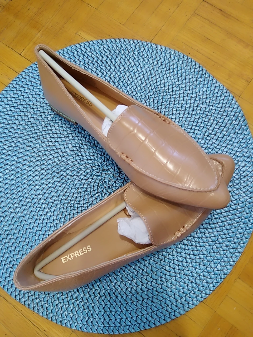 women shoes flats thumbnail