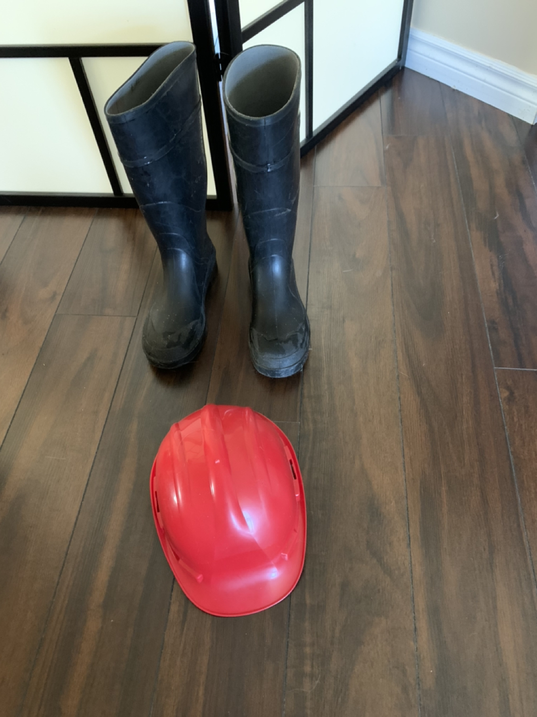 Construction Boot and Cap size 10