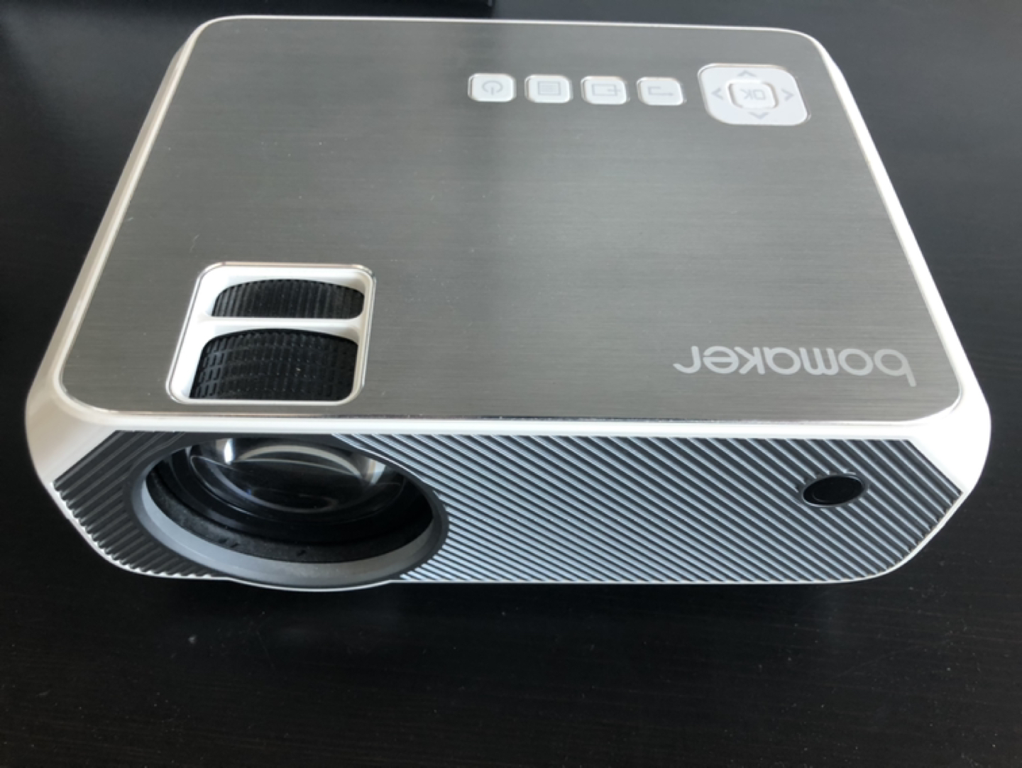 BOMAKER Native HD Portable Projector thumbnail