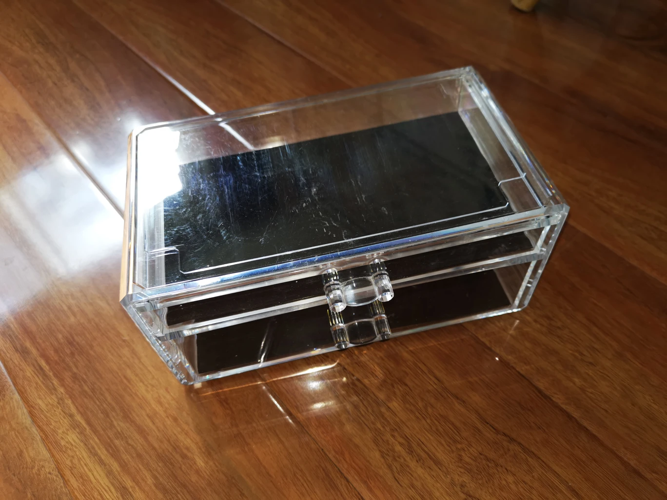 cosmetic organizer