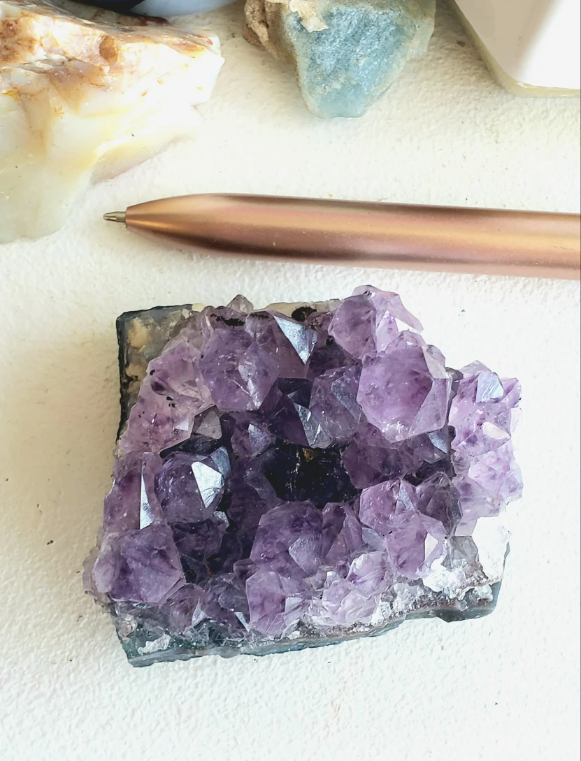 Raw Amethyst Free form with Field Spare - photo 3