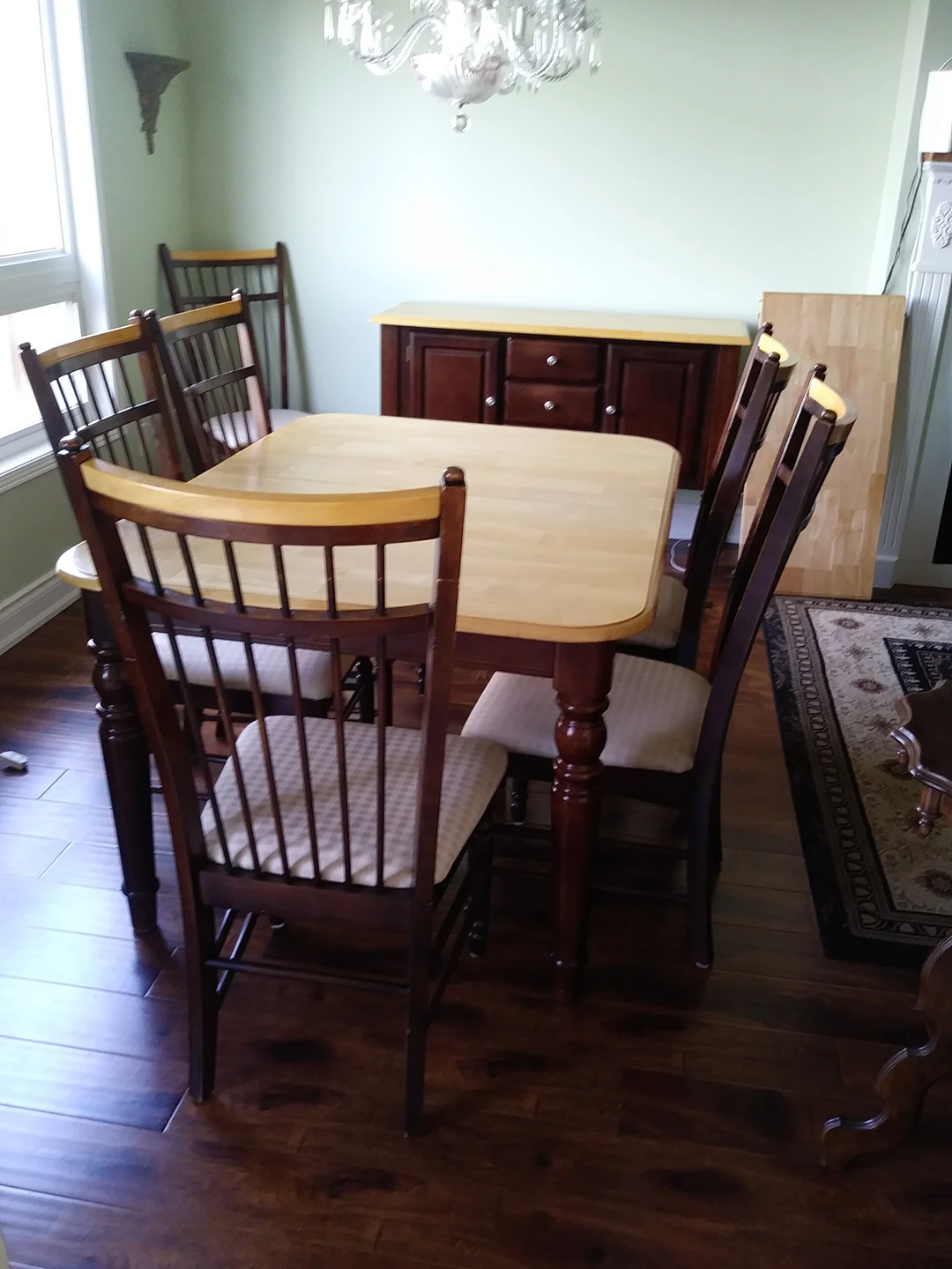 Dinning room set for sale. thumbnail