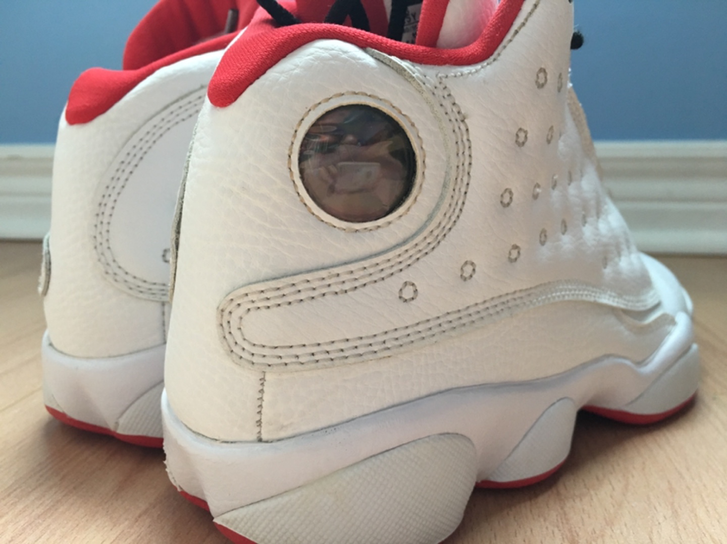 USED Nike Air Jordan Youth Basketball Shoes image indicator(3)